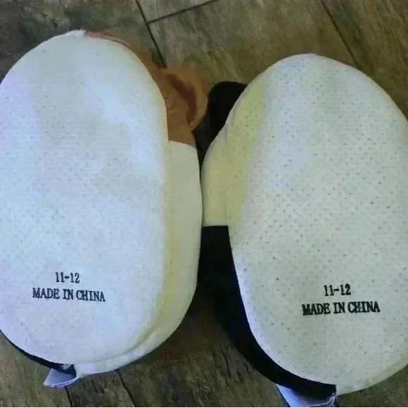 SQUISHMALLOWS slippers size 11-12 Excellent Condition - Picture 2 of 2